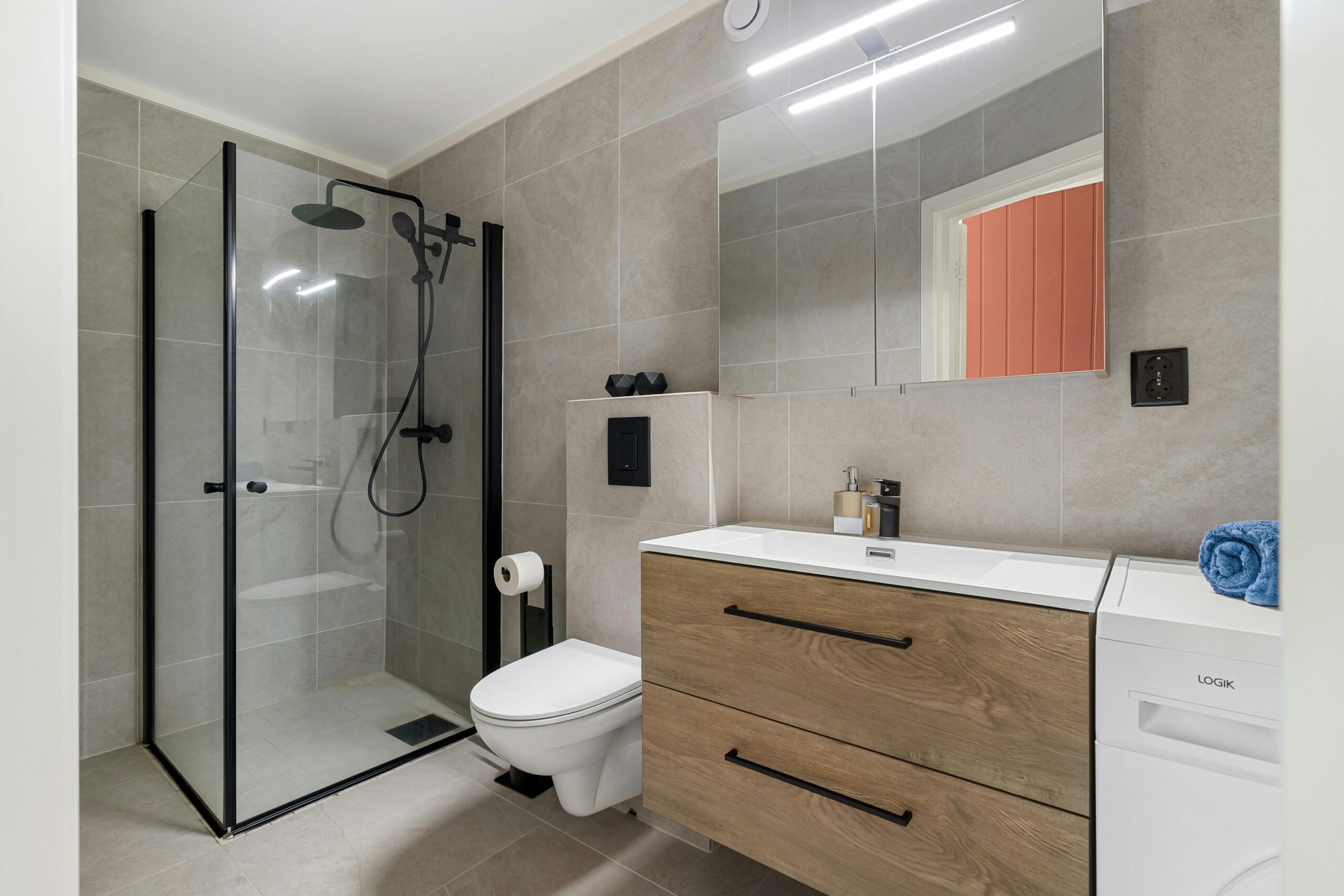 private bathroom for you to enjoy alone